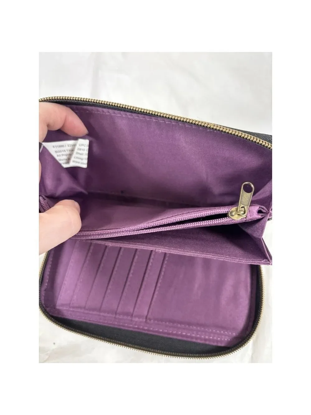 Travelon RFID Protection Wallet Wristlet Organizer Zip Around Black Clutch